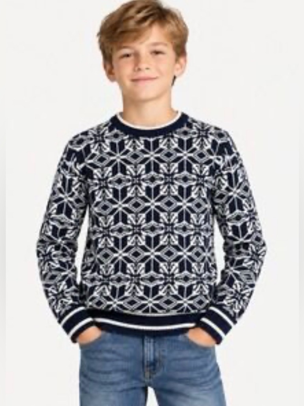 Vineyard Vines Navy & White Fair Isle
Snowflake Sweater, Boys Size Small (8-10)